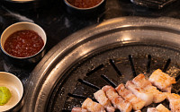 '오늘N' 오늘방송맛집- 오늘은 고기 먹는 날, 1인분 2900원 삼겹살 전문점 '돼○○○'
