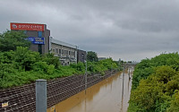 '물폭탄 290㎜' 전북...전라선 익산~전주 구간 열차운행 중단