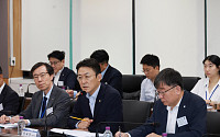 "추석 전 소상공인 자금 숨통"…새출발기금,  상환기간·원금감면 늘린다