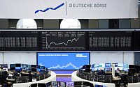 [유럽증시] 혼조세⋯원자재ㆍ방산 강세 vs 명품ㆍ헬스케어 약세