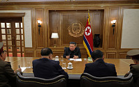 김정은 “핵무력 중추로 한 안전보장, 절대불변 입장”