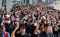 인천공항노조, 파업 멈추고 교섭 테이블로…25일 재파업 경고