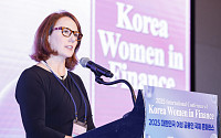 제니퍼 바커 "女 이사 비율 30% 넘겨야 의사결정 달라진다" [2025 여성금융인 국제 콘퍼런스]