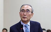 김영섭 KT 대표 "전 고객 유심 교체…11월 이사회 의결 즉시"