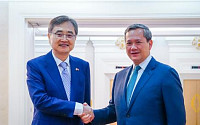 조현, 캄보디아 총리 만나 온라인 범죄 협력 강화 약속