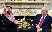 트럼프, 사우디에 F-35 판다...빈 살만, 1조 달러 투자로 화답