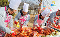 김장 1000포기, 국회에서 취약계층으로…농정원, 나눔 동참