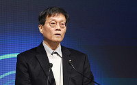 이창용 "금중대, 재정 정책과 차별화 필요...선별 지원은 정부 역할"