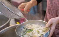 '2TV 생생정보' 오늘방송맛집- 밥 됩니까, 손칼국수 맛집 '삼○○○○칼국수'
