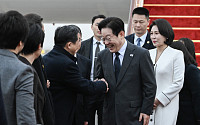 李대통령, 상하이 도착…市당서기와 만찬