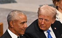트럼프, 오바마 부부 인종차별 영상 공유 사과 거부