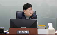 "보고자료 오류인데도 인정 안 해"…경기도 AI국, 의회 무시 태도 질타