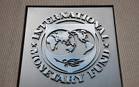 IMF “미국, 금리 인하 한 차례 그칠 것…경제정책 방향 전환해야”