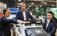 박정원 두산 회장, 美콘엑스포서 “차별화된 AI로 미래 제시”