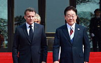 李 "양국관계 새 이정표"…마크롱 "중동사태 안정 함께 역할"