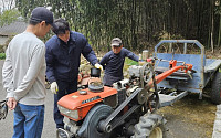 찾아가는 농기계 순회수리 봉사...전남도 산간 오지마을 대상