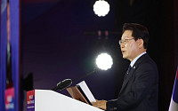 이 대통령 “한반도 평화공존 정책 흔들림없이 추진…북측 호응 기대”