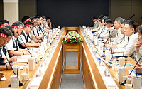 현대차, 임협 시작…노조, 성과급 30%·AI 고용 보장 요구