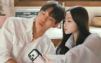 '환승연애4' 곽민경♥신승용, 열애 인정 후 럽스타그랩 대방출⋯9살 차 "문제 없어!"