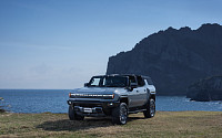 GMC, 전기 SUV ‘허머 EV’ 국내 상륙…‘크랩워크’ 앞세워 오프로드 시장 공략