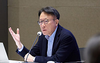 '비둘기' 신성환 금통위원 "현 통화정책, '물가 안정'이 최우선⋯이론 여지 없다"