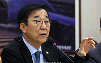 김윤덕 국토부 장관 "부동산 가짜뉴스 엄단…'카더라'식 정보 강력 대응"