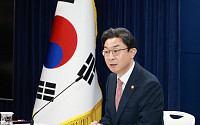 이억원 “외국인 주식 통합계좌 대상, ETF·ETN까지 허용”