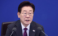 李대통령 "국가폭력 피해자 모욕, 모든 수단 총동원 응징"
