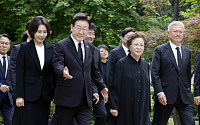 이재명 대통령, 김해 전통시장 깜짝 방문…상인들 “파이팅 해달라”