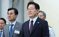 李 “핵추진잠수함은 자주국방 상징...굳건한 한미동맹 기반 건조"