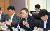 "무늬만 생산적금융 안 돼"…금융위, KPI 반영·팩트북 공개 주문