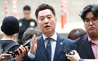 ‘김수현 명예훼손’ 김세의 가세연 대표 구속…法 “증거인멸·도망 염려”
