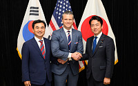 한미일 국방수장 싱가포르서 회동…3국 안보협력 의지 재확인