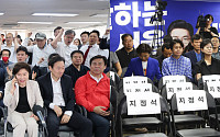환호와 적막…'서울시장 개표 역전' 오세훈·정원오 사무실 현장 모습