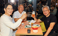 젠슨 황의 ‘삼쏘’ 만찬…주류업계, 테이블 위 ‘소맥 전쟁’ 막 올랐다