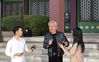 젠슨 황 "韓에 전세계 최대 규모 사업 가져와…수천억달러 수익 유입될 것"