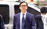 '삼성전자 기밀유출' 안승호 前 부사장, 2심 시작..."영업비밀 여부 다툴 것"
