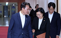 김민석 "경제 회복의 그늘도 챙겨야…물가 안정 총력"