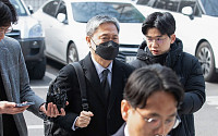‘바람픽쳐스 고가 인수’ 김성수 전 카카오엔터 대표, 2심도 무죄