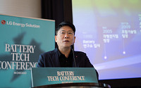 김동명 LG에너지솔루션 CEO, 美서 인재 확보 총력전