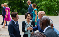 트럼프 "한반도 문제 역할하겠다"…李엔 "강한 지도자" 평가도