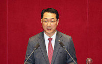 野 김건, ‘스토킹 피해자 안심법’ 발의…“가해자 정보 자동 통보”