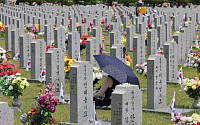 우체국 집배원, 6·25전쟁 유족 직접 찾는다
