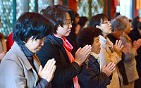 [포토]수능 D-3, 기도하는 학부모들