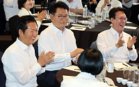 한 테이블 앉은 與 당권주자들…전대 앞두고 미묘한 신경전