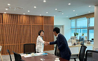 추미애 경기도지사, 취임 초 여당대표 예방 받았다…정청래 "일 잘하는 도지사로 우뚝"
