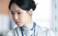 '연기력 논란' 손나은, 총 들고 첫 액션 연기⋯결과는?