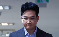 '음료 테러 자작극' 정이한 전 후보, 영장심사 출석…"법정서 밝히겠다"