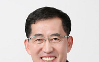 정읍시의회 의장에 무소속 이복형…민주당 당론후보 꺾었다