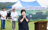장정순 용인특례시의회 의장, 기흥저수지 녹조와의 전쟁 최전선에 서다